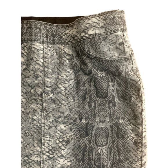Coco Carmen Gray Snake Print Denim Mini Skirt With Frayed Hem Medium - Picture 4 of 13